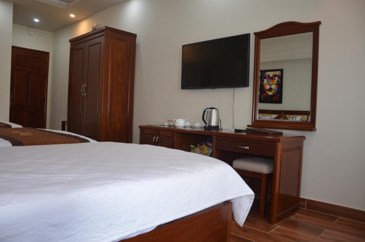 Hao Hoa Hotel Kon Tum Exteriör bild